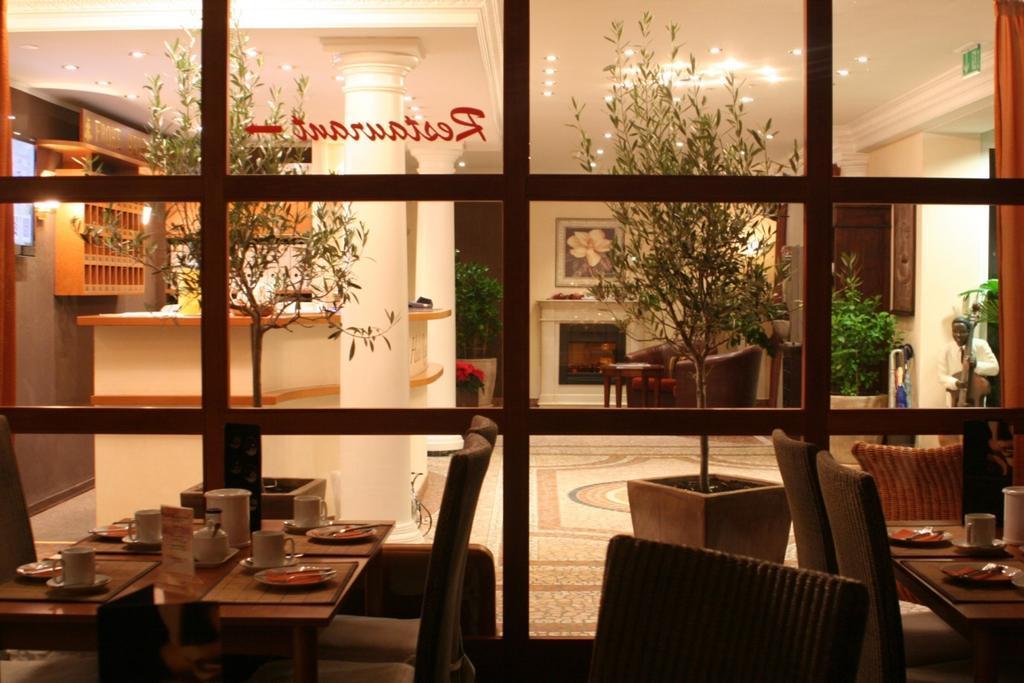 Hotel Heide Residenz พาเดอร์บอร์น ภายนอก รูปภาพ