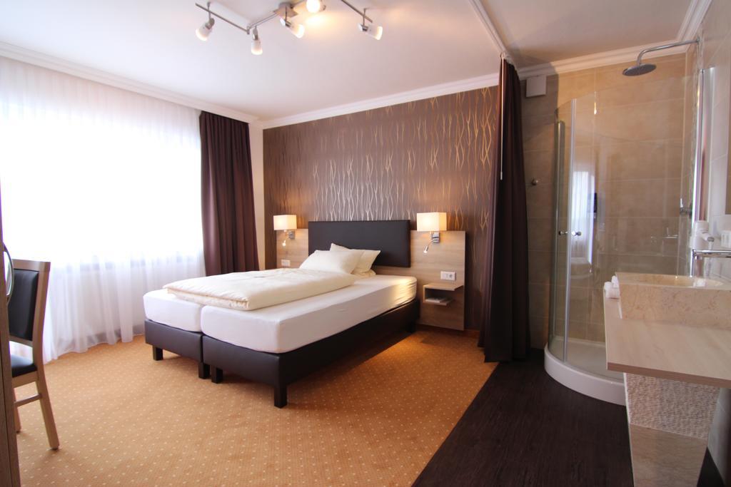 Hotel Heide Residenz พาเดอร์บอร์น ภายนอก รูปภาพ